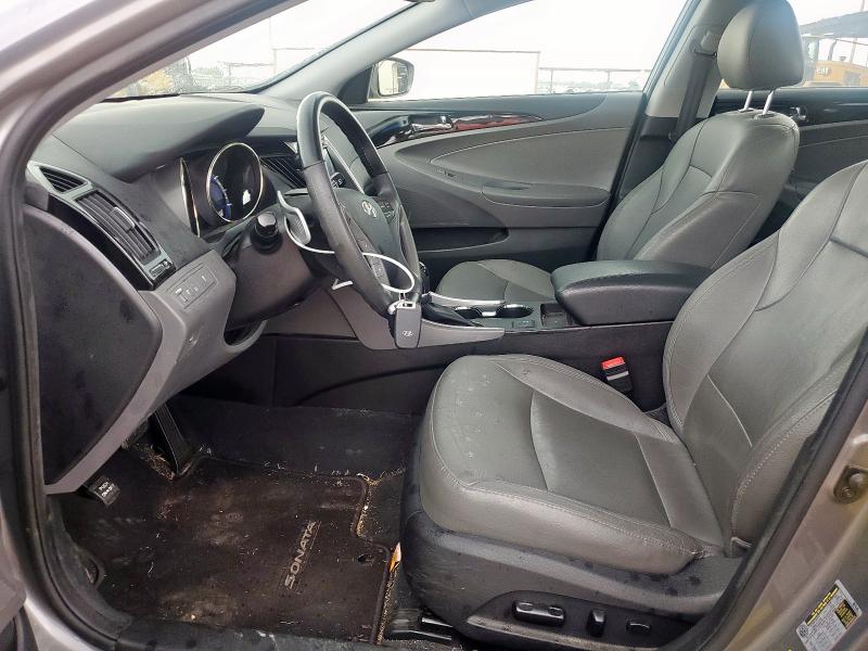  HYUNDAI SONATA 2012 Серебристый