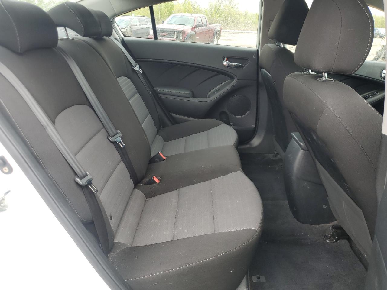 2018 Kia Forte Lx VIN: 3KPFL4A75JE235295 Lot: 55477435