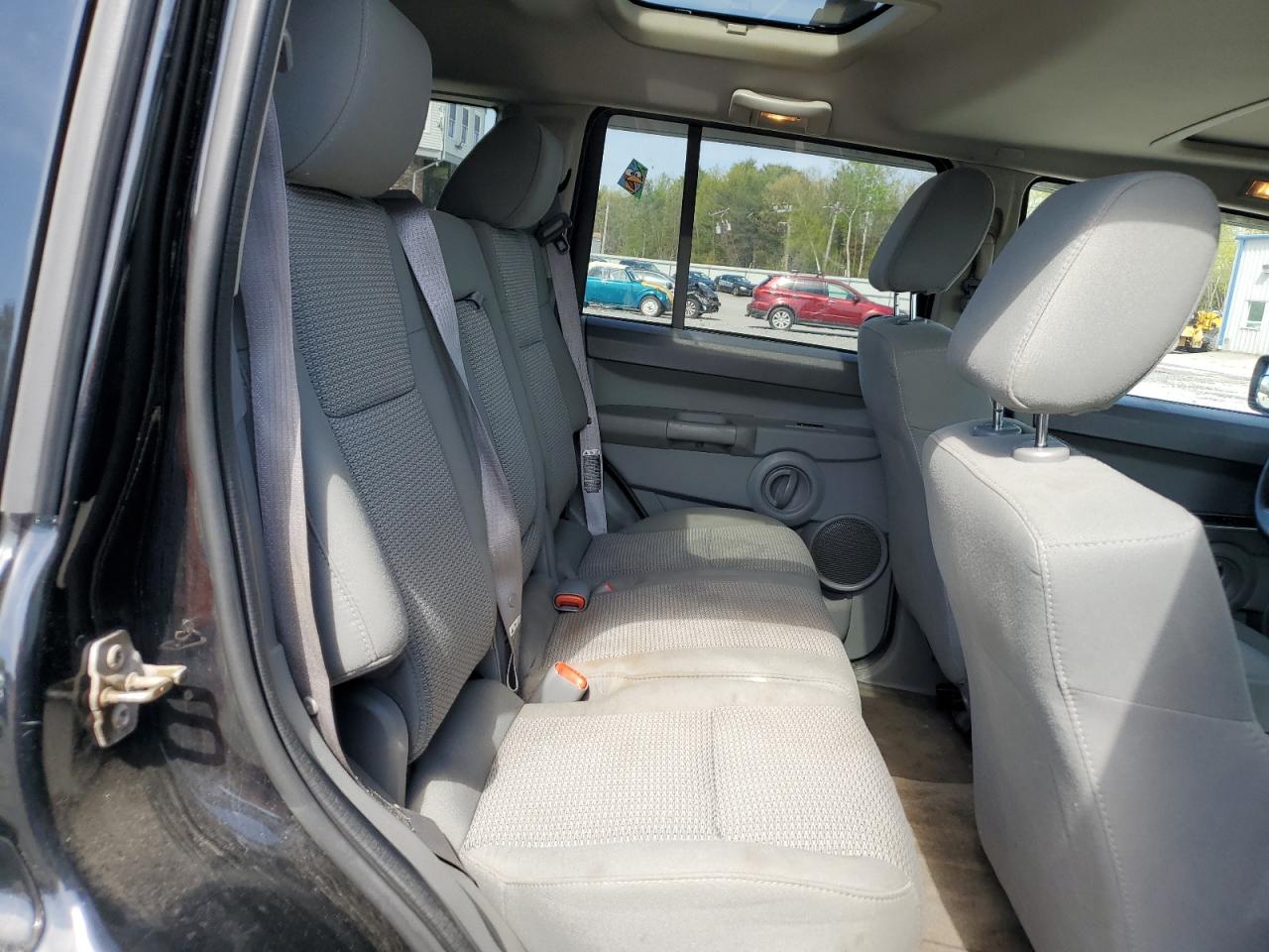 2007 Jeep Commander VIN: 1J8HG48N07C637784 Lot: 54878375