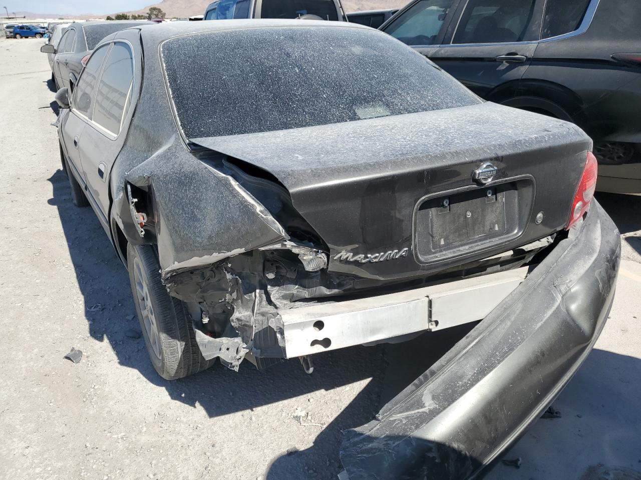 JN1CA31D61T622165 2001 Nissan Maxima Gxe