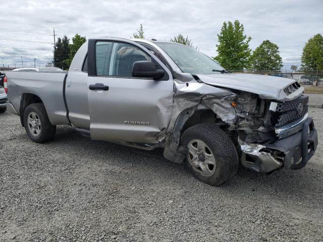  TOYOTA TUNDRA 2018 Сріблястий