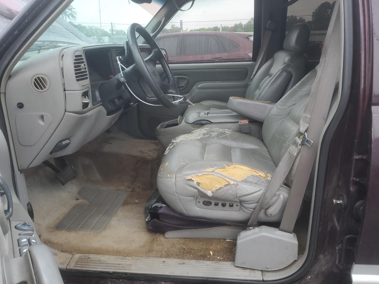 1997 GMC Yukon VIN: 1GKEC13R0VJ747956 Lot: 55259735