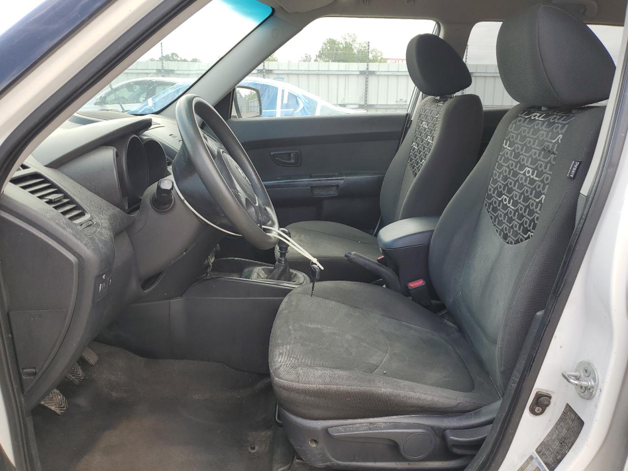 2010 Kia Soul + VIN: KNDJT2A29A7037693 Lot: 55915555