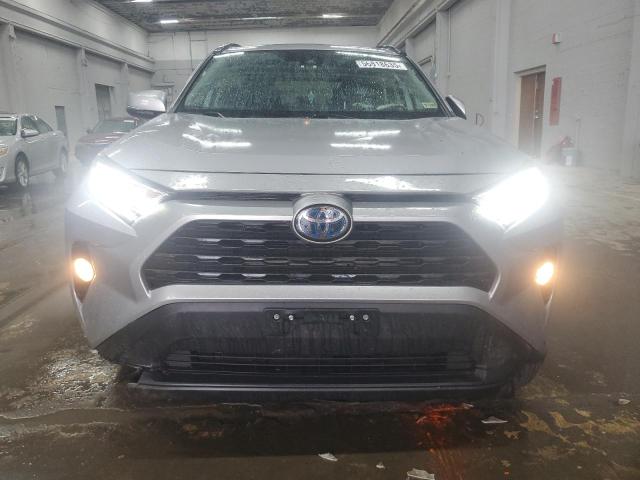  TOYOTA RAV4 2020 Srebrny