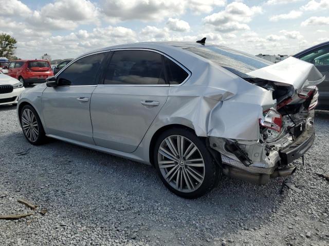  VOLKSWAGEN PASSAT 2015 Srebrny