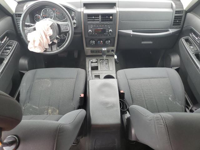 Паркетники JEEP LIBERTY 2012 Серебристый