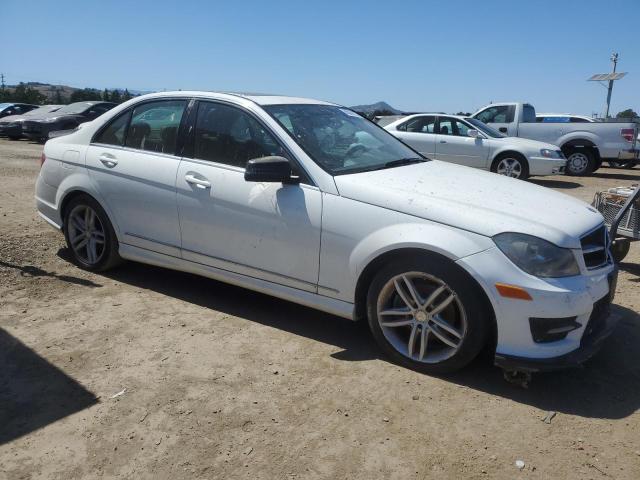  MERCEDES-BENZ C-CLASS 2013 Белый