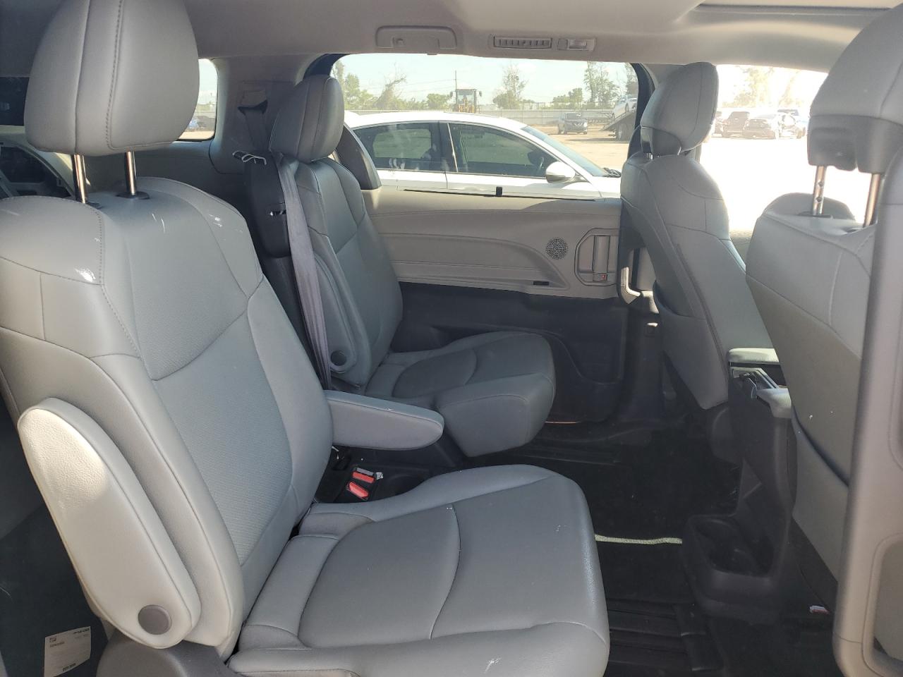 2021 Toyota Sienna Xle VIN: 5TDYRKEC3MS006854 Lot: 56826685