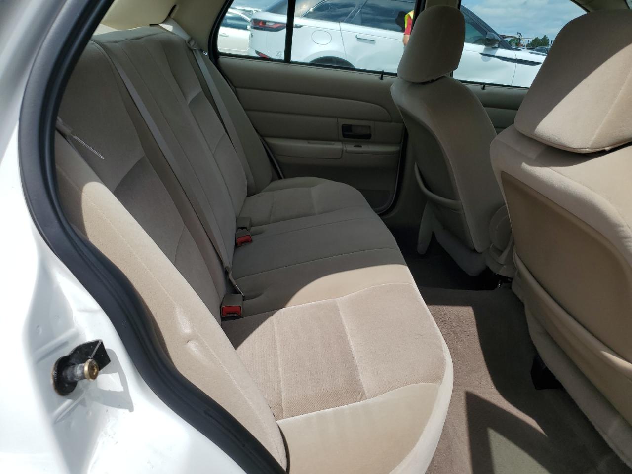 2004 Ford Crown Victoria VIN: 2FAFP73W14X162733 Lot: 56578055