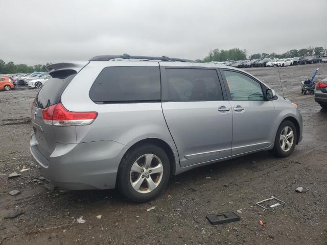 Мінівени TOYOTA All Models 2014 Сріблястий