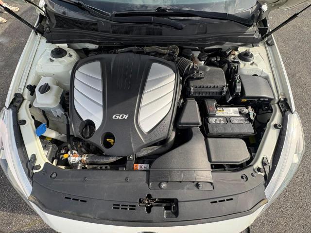 Sedans KIA CADENZA 2015 White