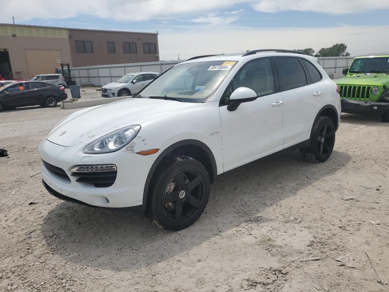 2014 Porsche Cayenne S Hybrid for Sale in Kansas City, KS - Minor Dent/Scratches