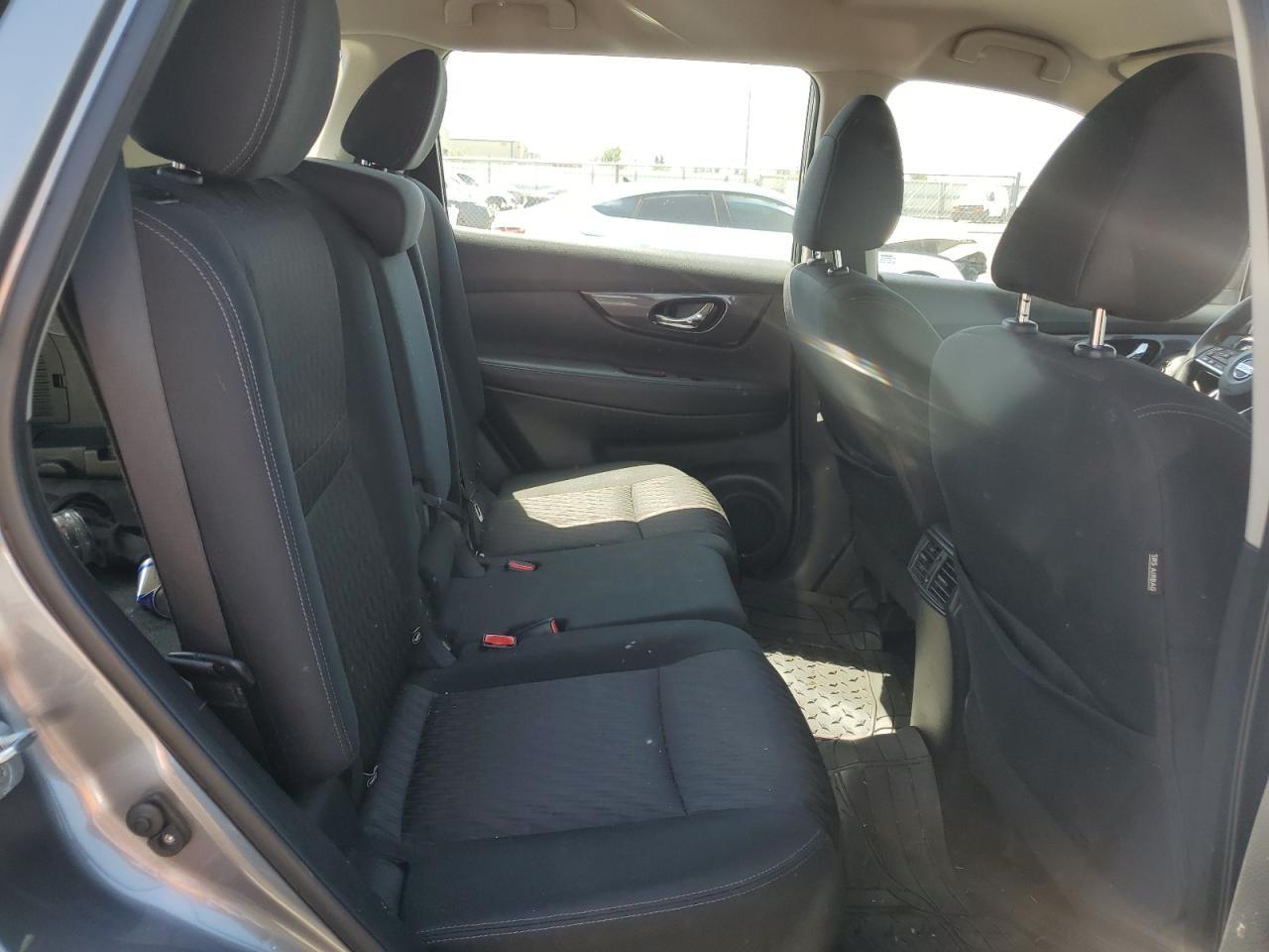 2018 Nissan Rogue S VIN: KNMAT2MT0JP576465 Lot: 58970275