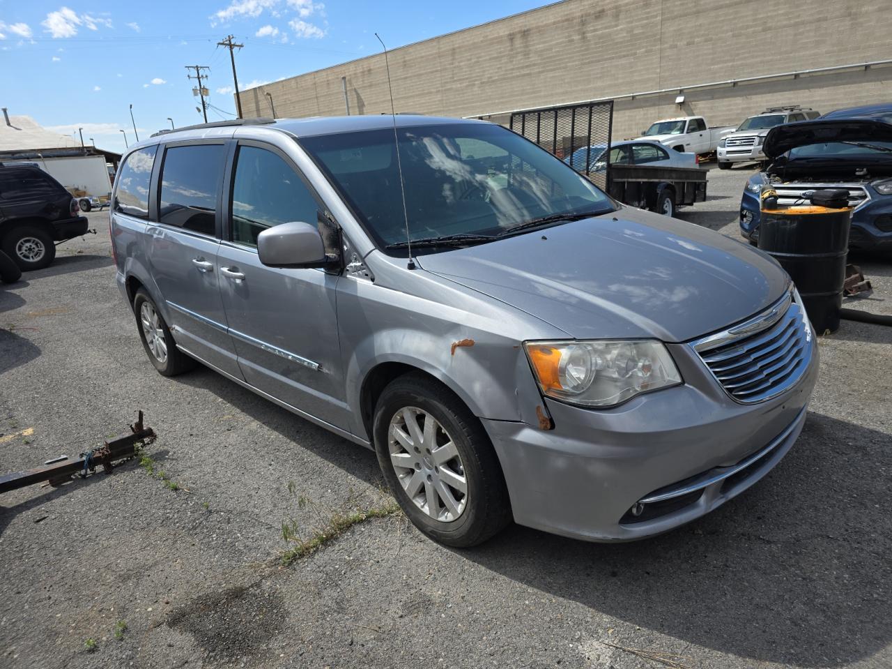 2014 Chrysler Town & Country Touring за продажба в Magna, UT - Mechanical