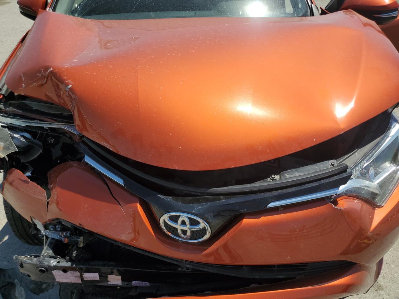JTMWFREV5GJ065111 TOYOTA RAV4 2016