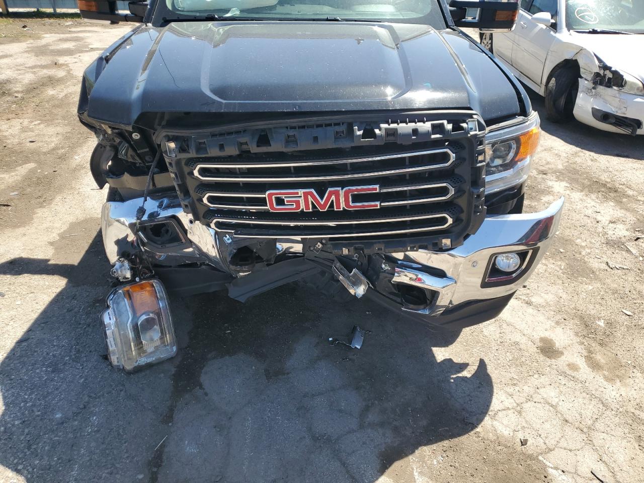 2019 GMC Sierra K2500 Slt VIN: 1GT12REG9KF262852 Lot: 57152585