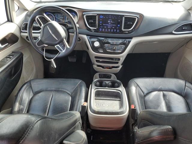  CHRYSLER PACIFICA 2017 Srebrny