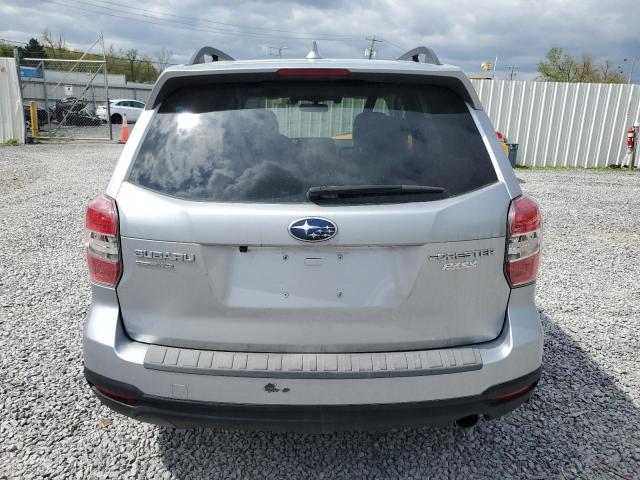  SUBARU FORESTER 2016 Srebrny