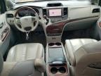 2012 Toyota Sienna Xle за продажба в Elgin, IL - Front End