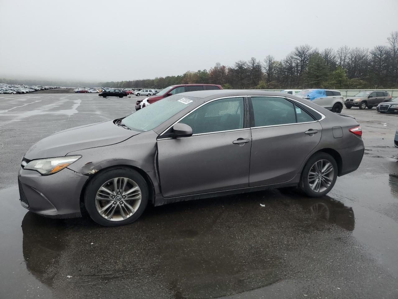 2015 Toyota Camry Le zu verkaufen in Brookhaven, NY - Front End