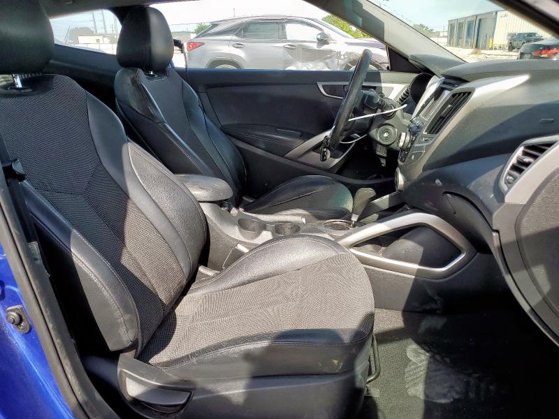 Coupet HYUNDAI VELOSTER 2013 Granatowy