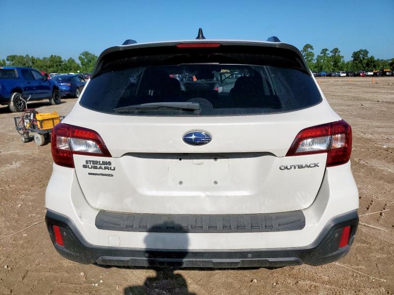  SUBARU OUTBACK 2018 White
