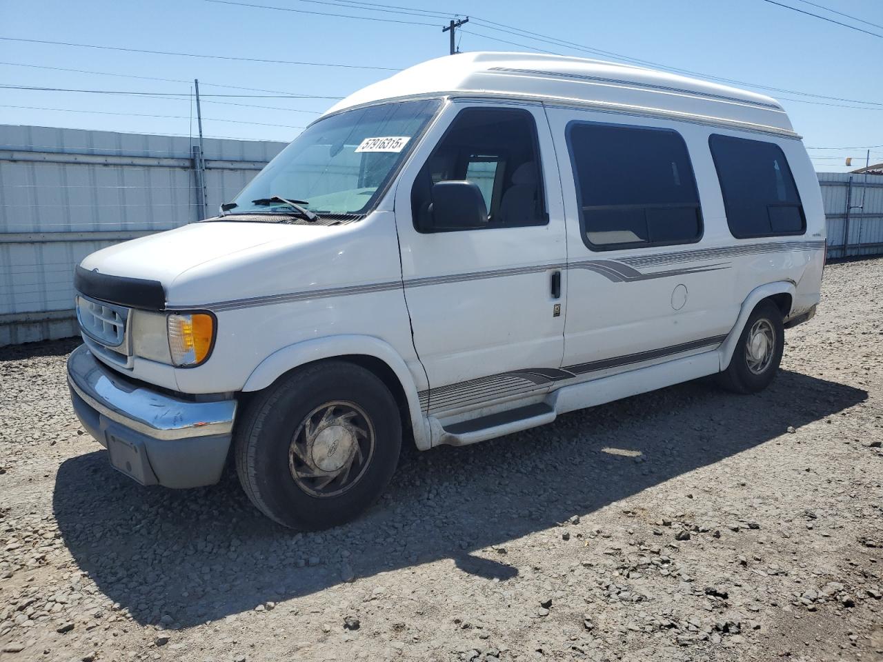 1999 Ford Econoline E150 Van продається в Eugene, OR - Rear End