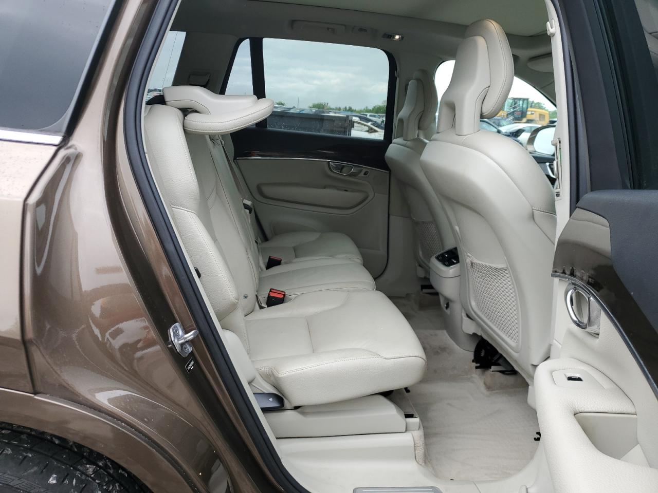 2016 Volvo Xc90 T6 VIN: YV4A22PK6G1032633 Lot: 56704495