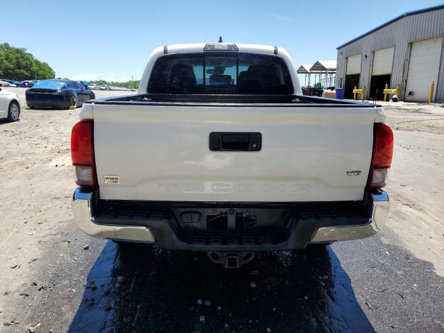  TOYOTA TACOMA 2018 Biały