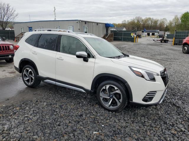  SUBARU FORESTER 2023 White