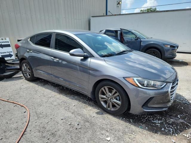  HYUNDAI ELANTRA 2018 Srebrny