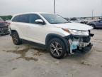 2019 Toyota Highlander Le   for Sale in Grand Prairie, TX - Front End