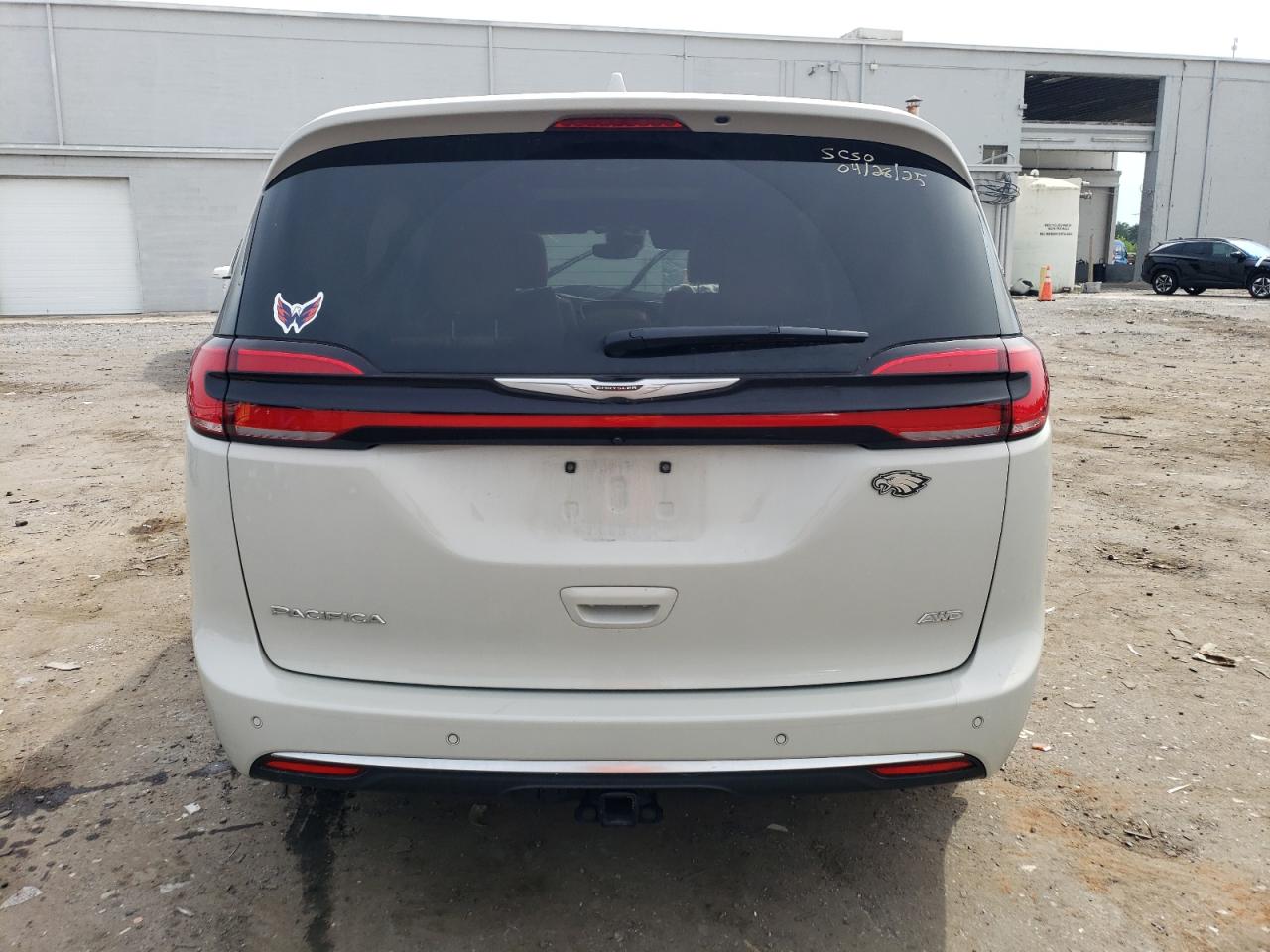 2021 Chrysler Pacifica Pinnacle VIN: 2C4RC3PG2MR604101 Lot: 57410225