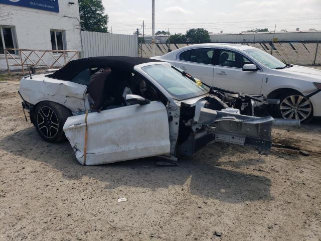  FORD MUSTANG 2019 Biały