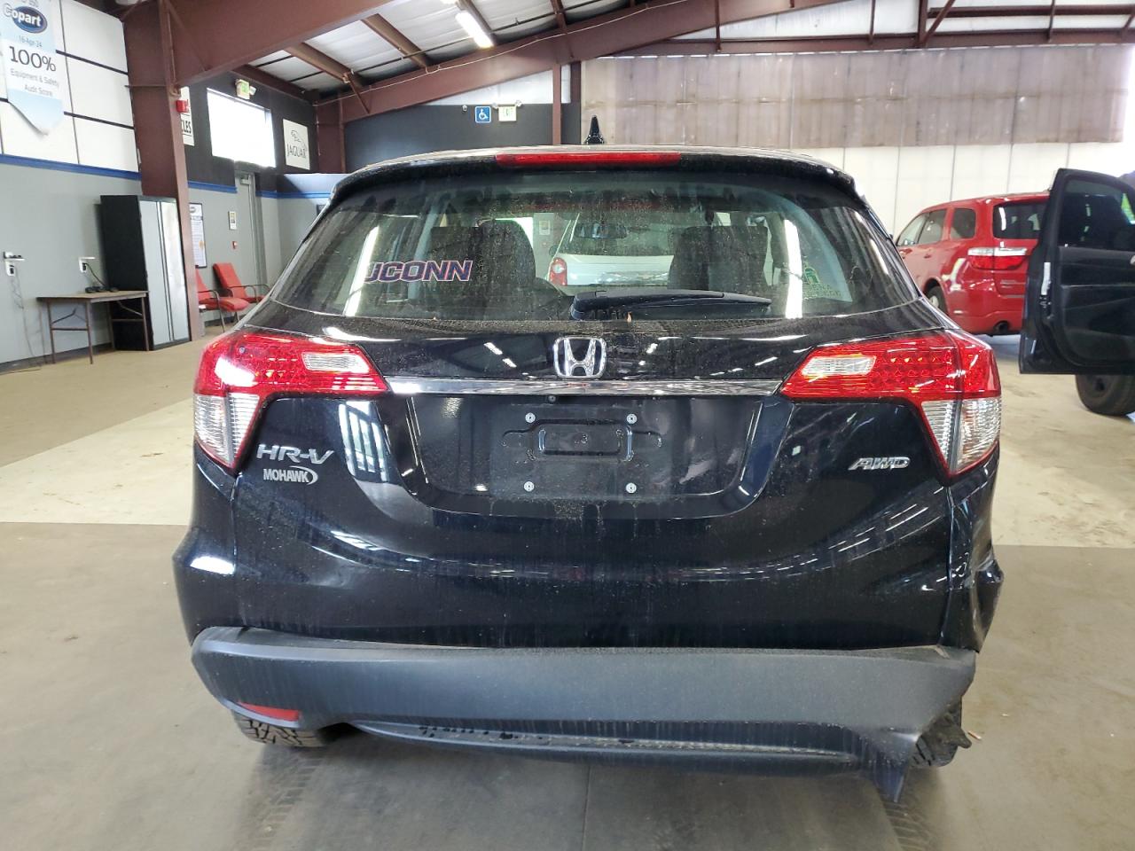 2020 Honda Hr-V Lx VIN: 3CZRU6H3XLM715554 Lot: 56379375