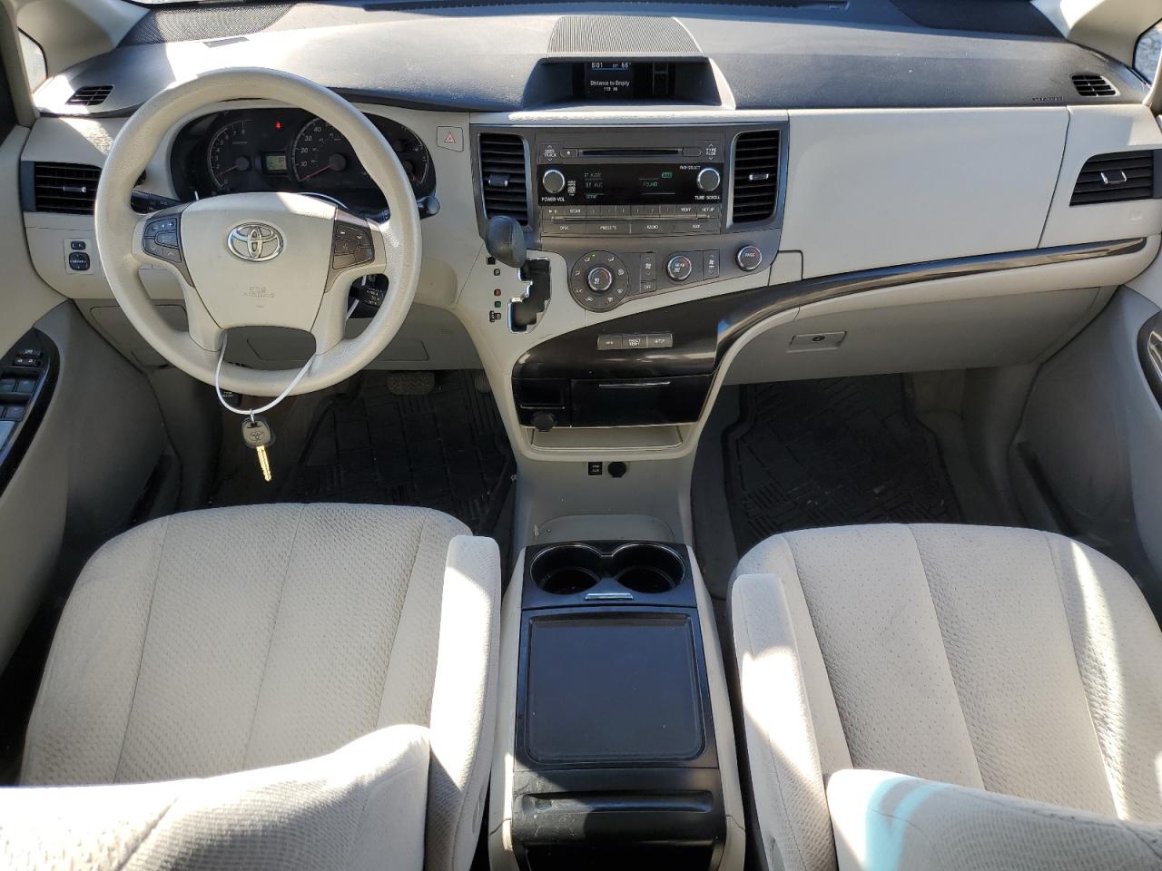 2012 Toyota Sienna Le VIN: 5TDKK3DC4CS261223 Lot: 57390315