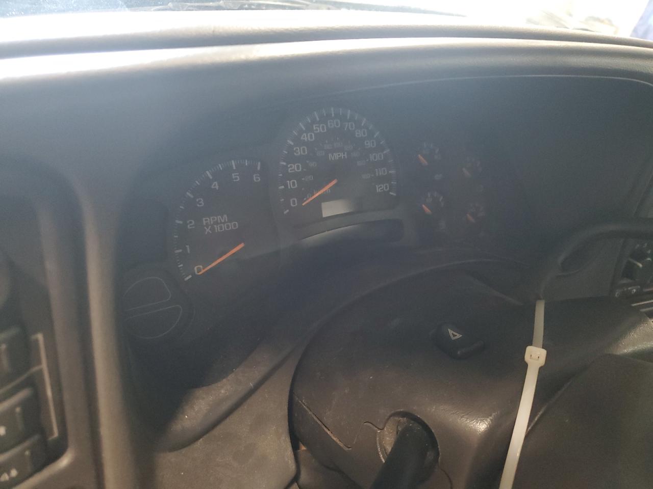 2005 GMC New Sierra K1500 VIN: 1GTEK14T95Z285195 Lot: 56685235