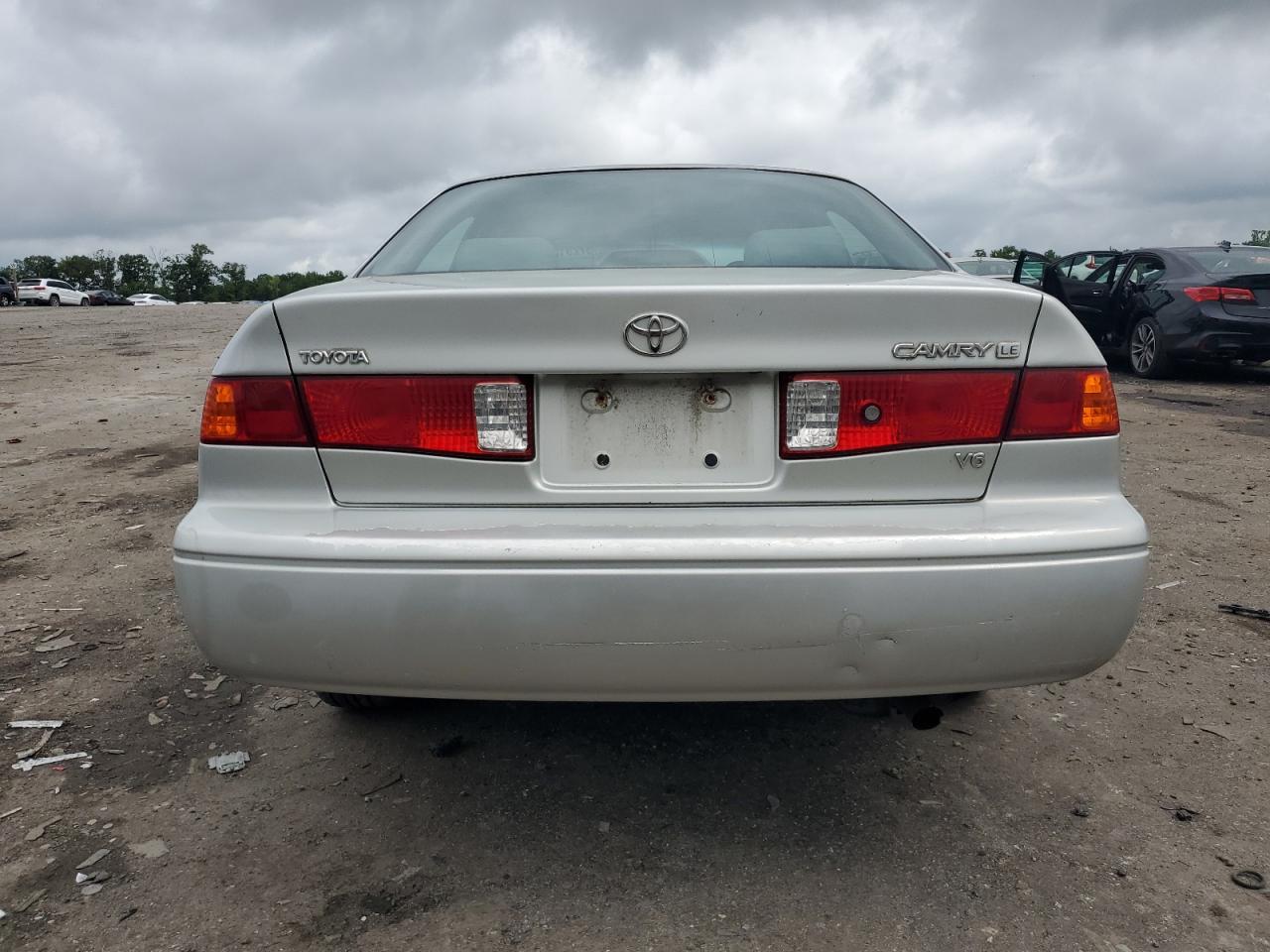 2000 Toyota Camry Le VIN: 4T1BF28K3YU102269 Lot: 57291565