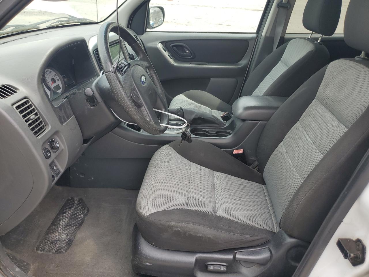 2005 Ford Escape Xlt VIN: 1FMYU03185KA89447 Lot: 55231915