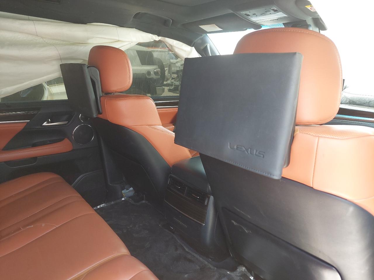 JTJHY00W0J4280185 - 2018 Lexus LX - #undefined
