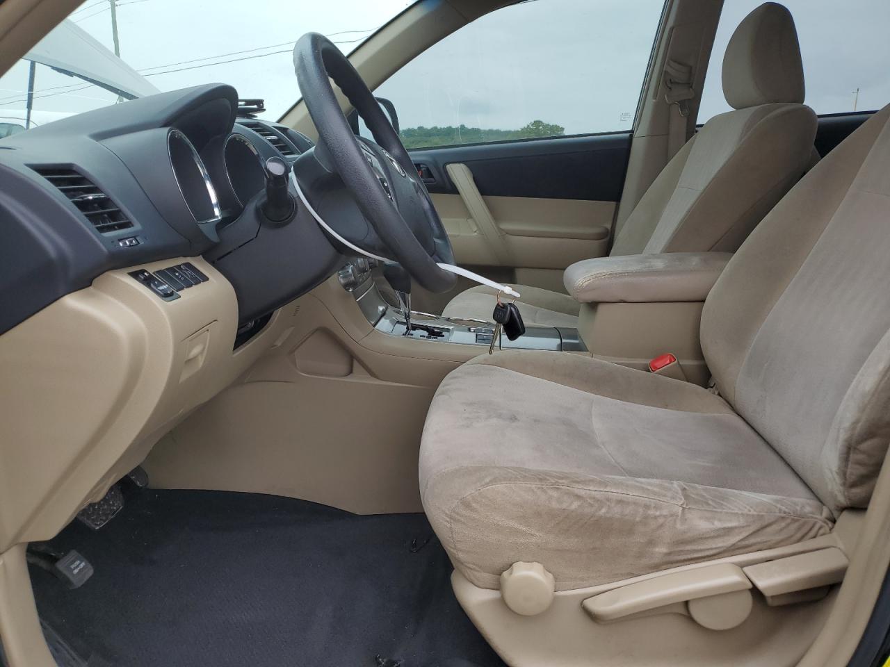 2013 Toyota Highlander Base VIN: 5TDZA3EH2DS046002 Lot: 56243175