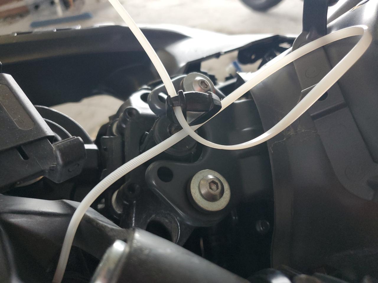 2024 Kawasaki Ex650 R VIN: ML5EXER11RDAB1971 Lot: 56040325