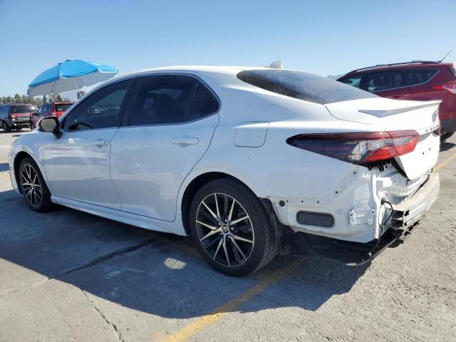  TOYOTA CAMRY 2024 Белый