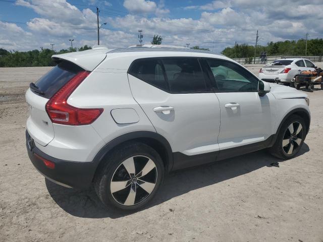  VOLVO XC40 2020 Белы