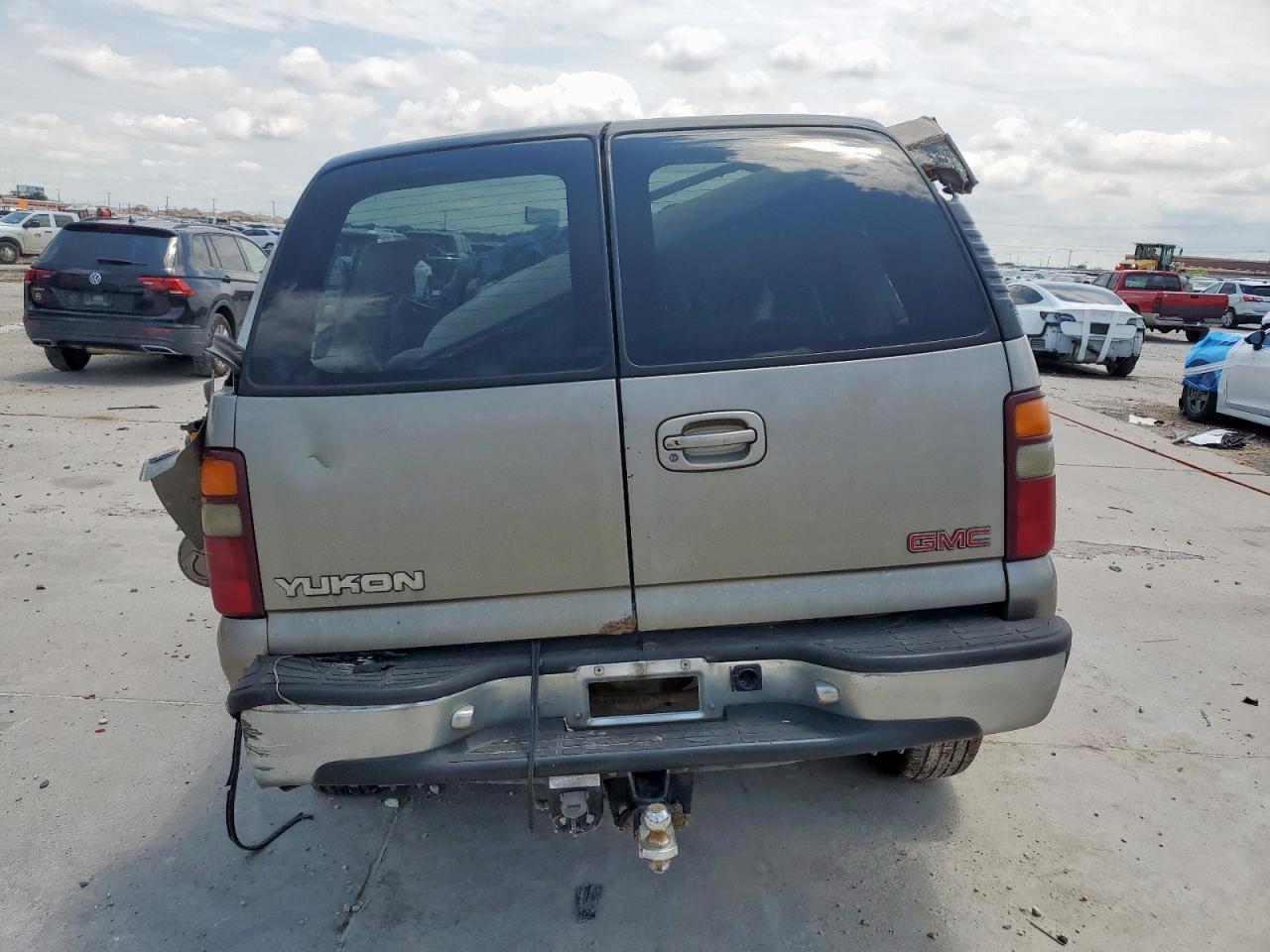 2001 GMC Yukon VIN: 1GKEC13T61J233311 Lot: 56759275