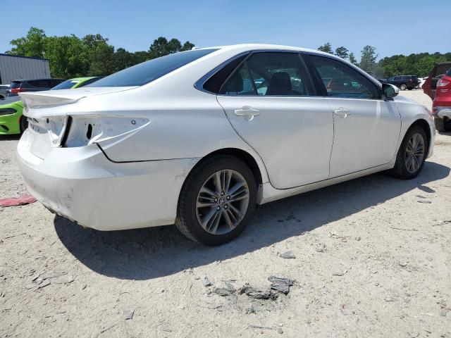  TOYOTA CAMRY 2017 Белый