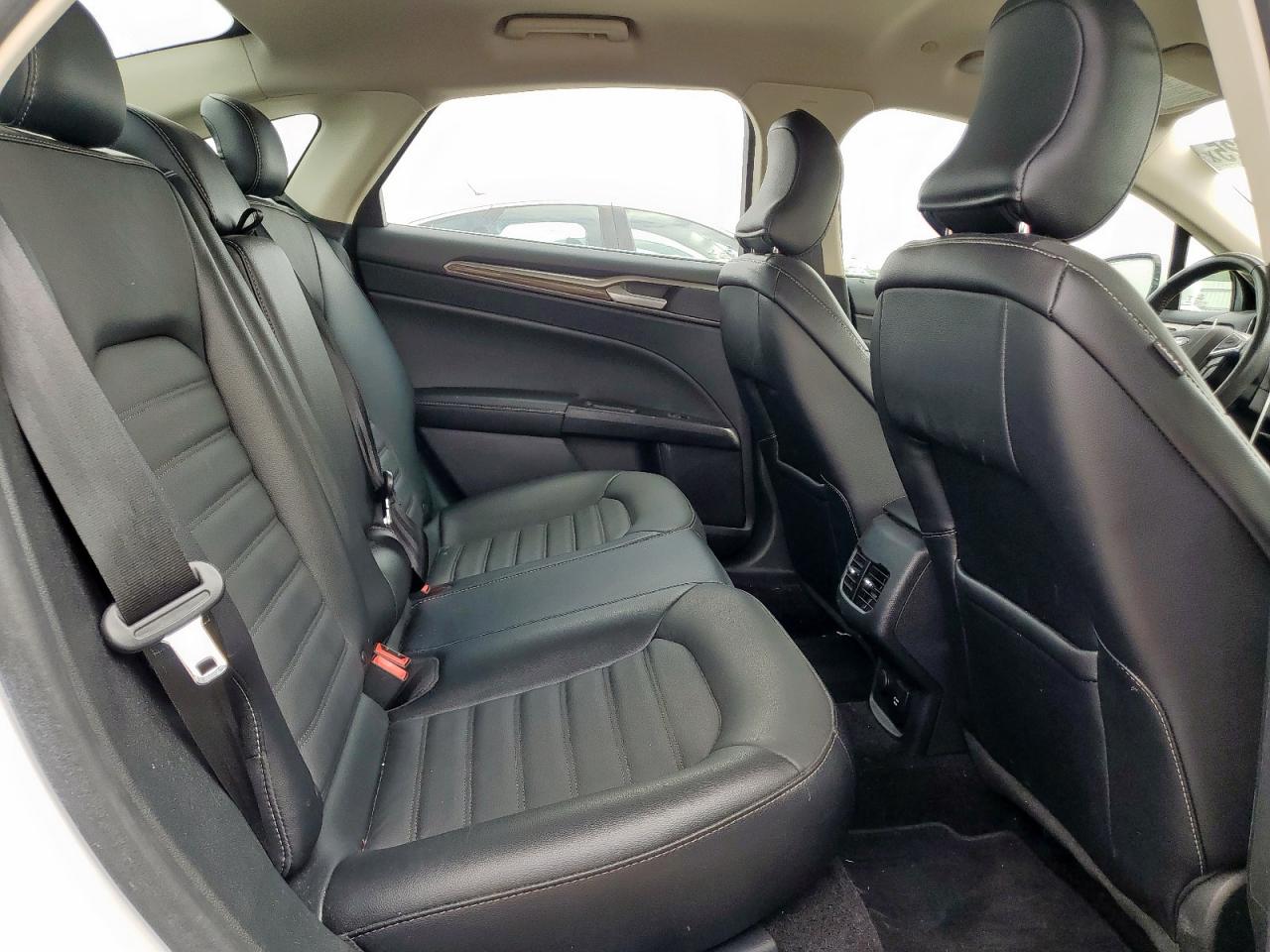 2017 Ford Fusion Se Hybrid VIN: 3FA6P0LU2HR400714 Lot: 54037925
