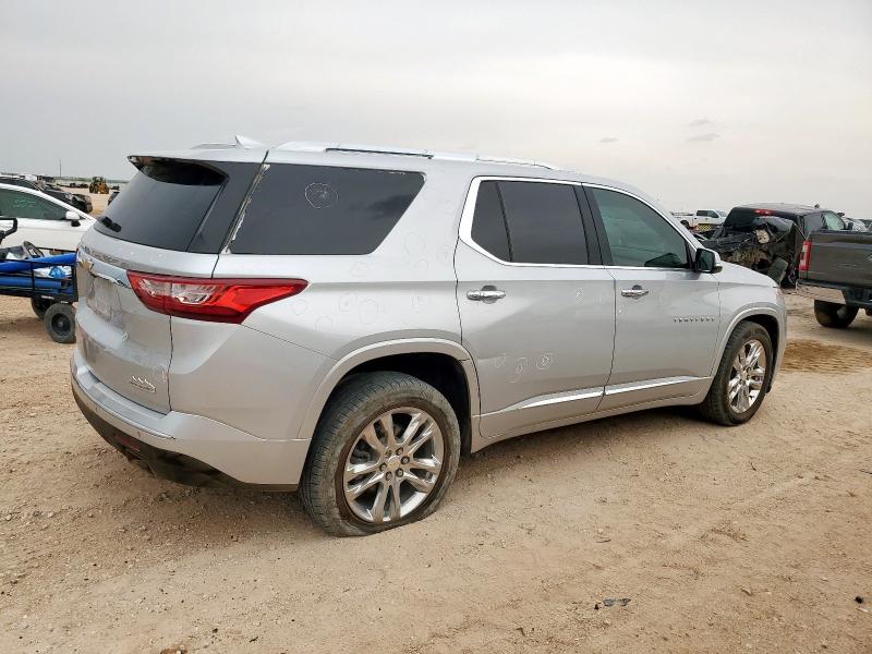  CHEVROLET TRAVERSE 2019 Серебристый