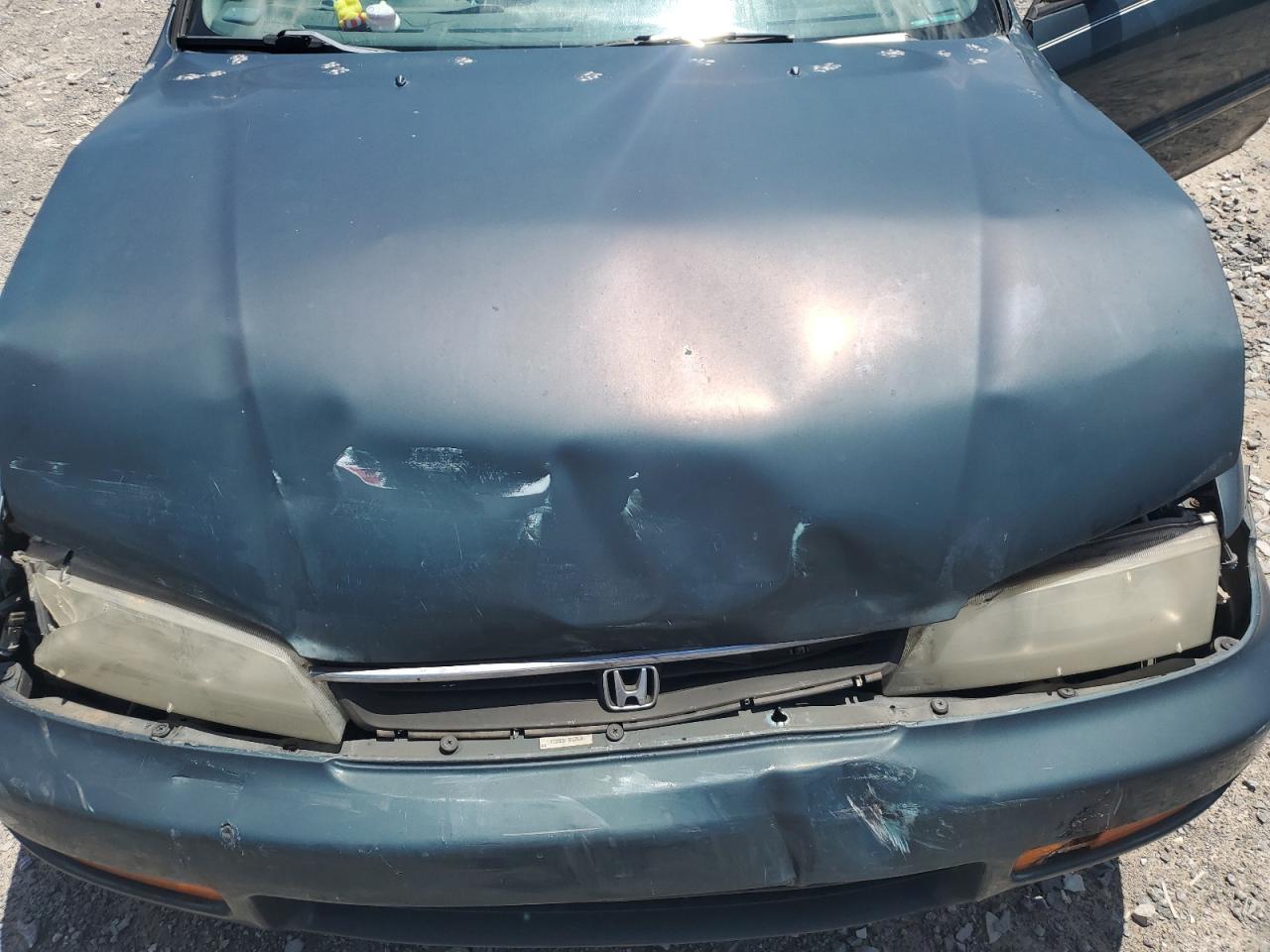 1996 Honda Accord Ex VIN: 1HGCD5658TA124289 Lot: 57795855