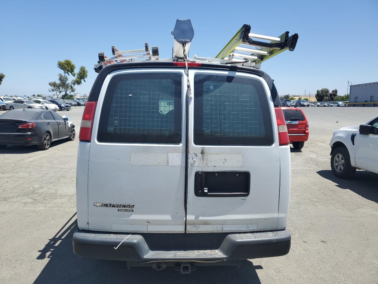 1GCWGFCA4D1903524 2013 Chevrolet Express G2500